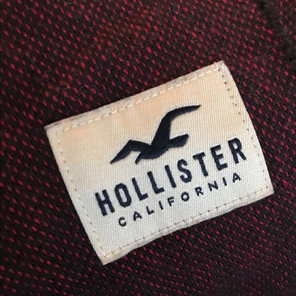 Hollister Heck Print Rectangular Scarf Red/ Burgundy - Picture 7 of 8